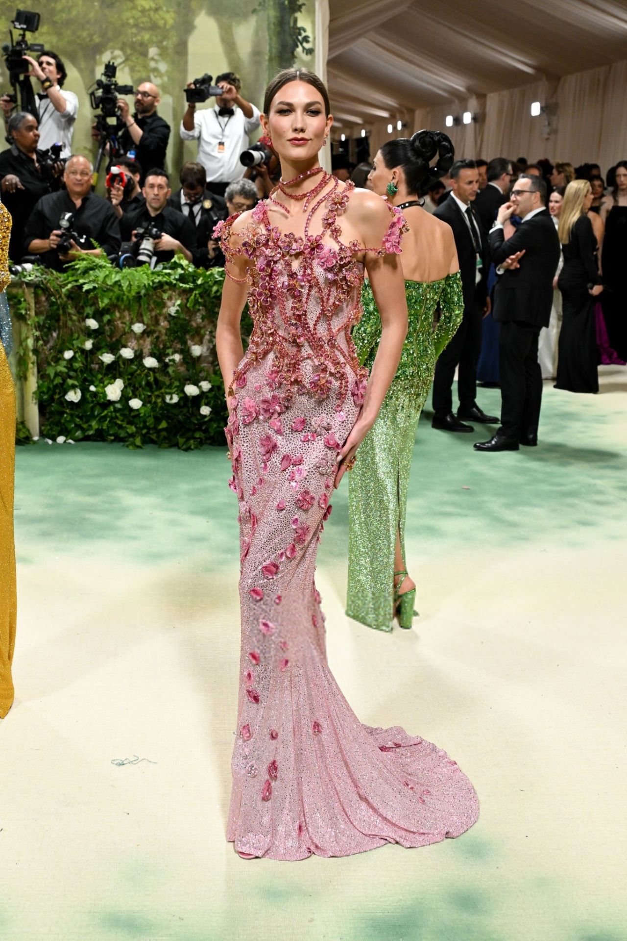 KARLIE KLOSS IN PINK BEJEWELED GOWN AT THE 2024 MET GALA IN NEW YORK03